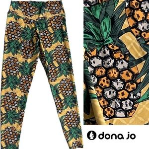 🍍Pineapple Print Dona Jo Leggings — Size Small (Size 1 / Women’s Size 0-6)